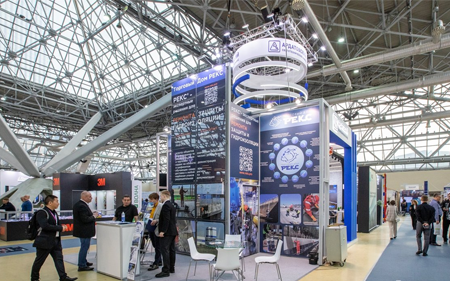 Новейшие разработки и проверенные временем решения: обзор стенда Ардатовского светотехнического завода на RosBuild