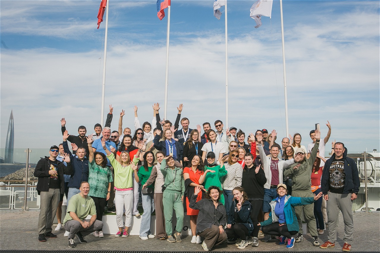 Новость: АСТЗ и партнеры провели незабываемую регату на акватории Невы